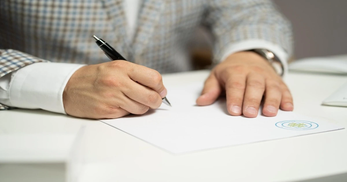 Form RHW28: End of Occupation Contract Due to Abandonment
